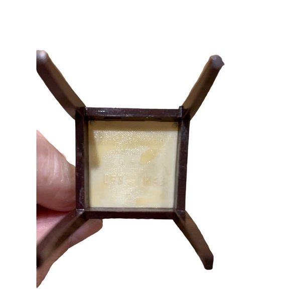 Vintage Miniature Dollhouse Chair D53 Renewal Made in USA Plastic - Picture 6 of 7